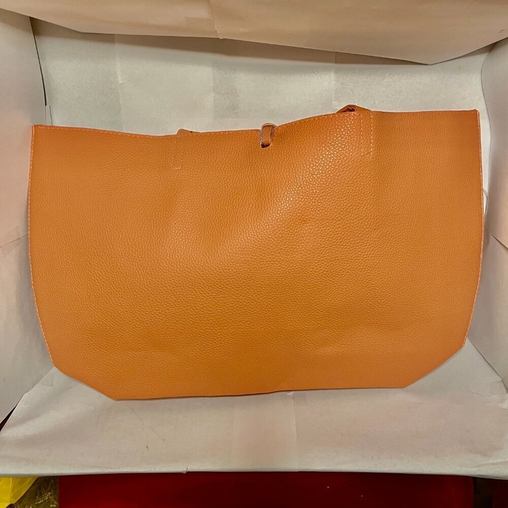 NWT Badgley Mischka Coral Vegan Leather Decorative Chain Tote - Picture 2 of 3